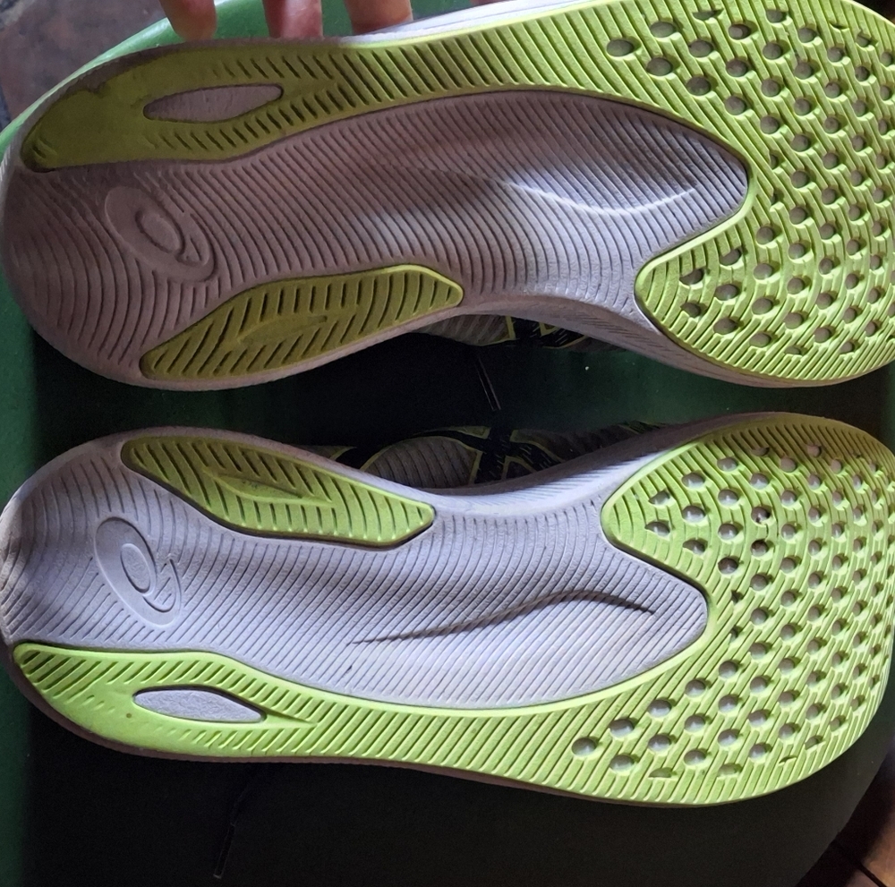 Asics Magic Speed Neon Green and Navy Athletic Shoes - Picture 11 of 13